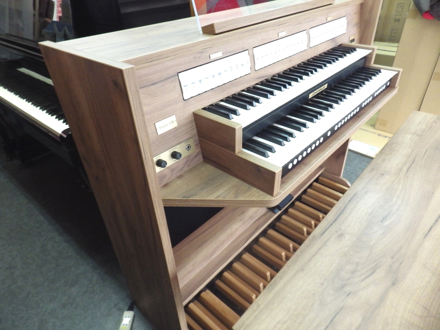 見事な創造力 中古チャーチオルガン ヨハネス Studio150 株式会社 ｜ ご成約済 和書